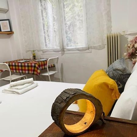 Cute And Quiet Apartment In The Center Of Atene Esterno foto
